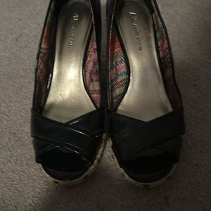 Anne Klein black patent leather wedge with cork heel size 8